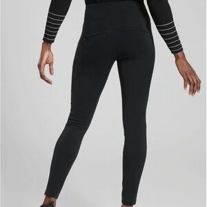 Athleta Headlands Hybrid Trek Tight